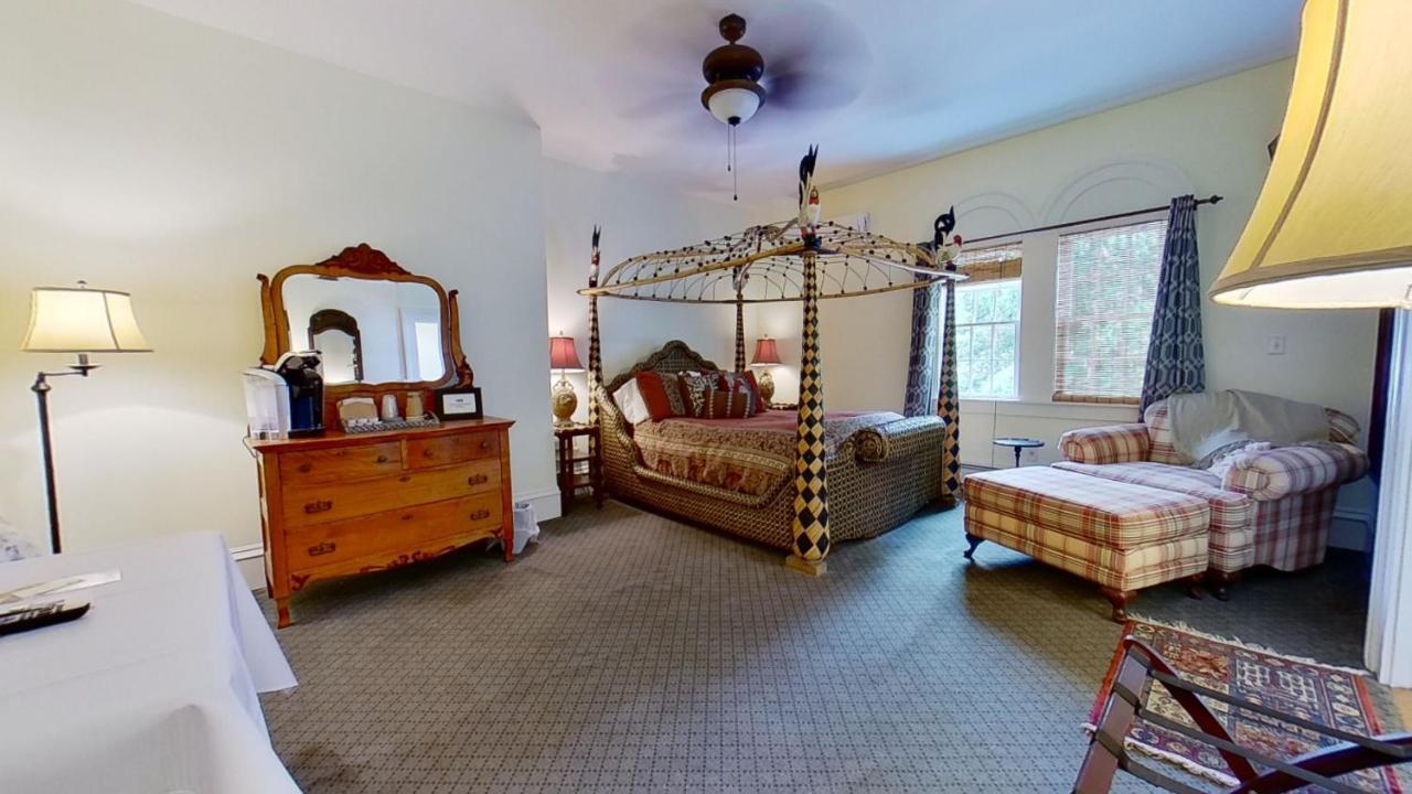 John Joseph Inn Groton Εξωτερικό φωτογραφία